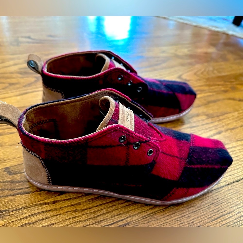 Toms Red Plaid Felt Bota Booties, Women’s Size 7.5